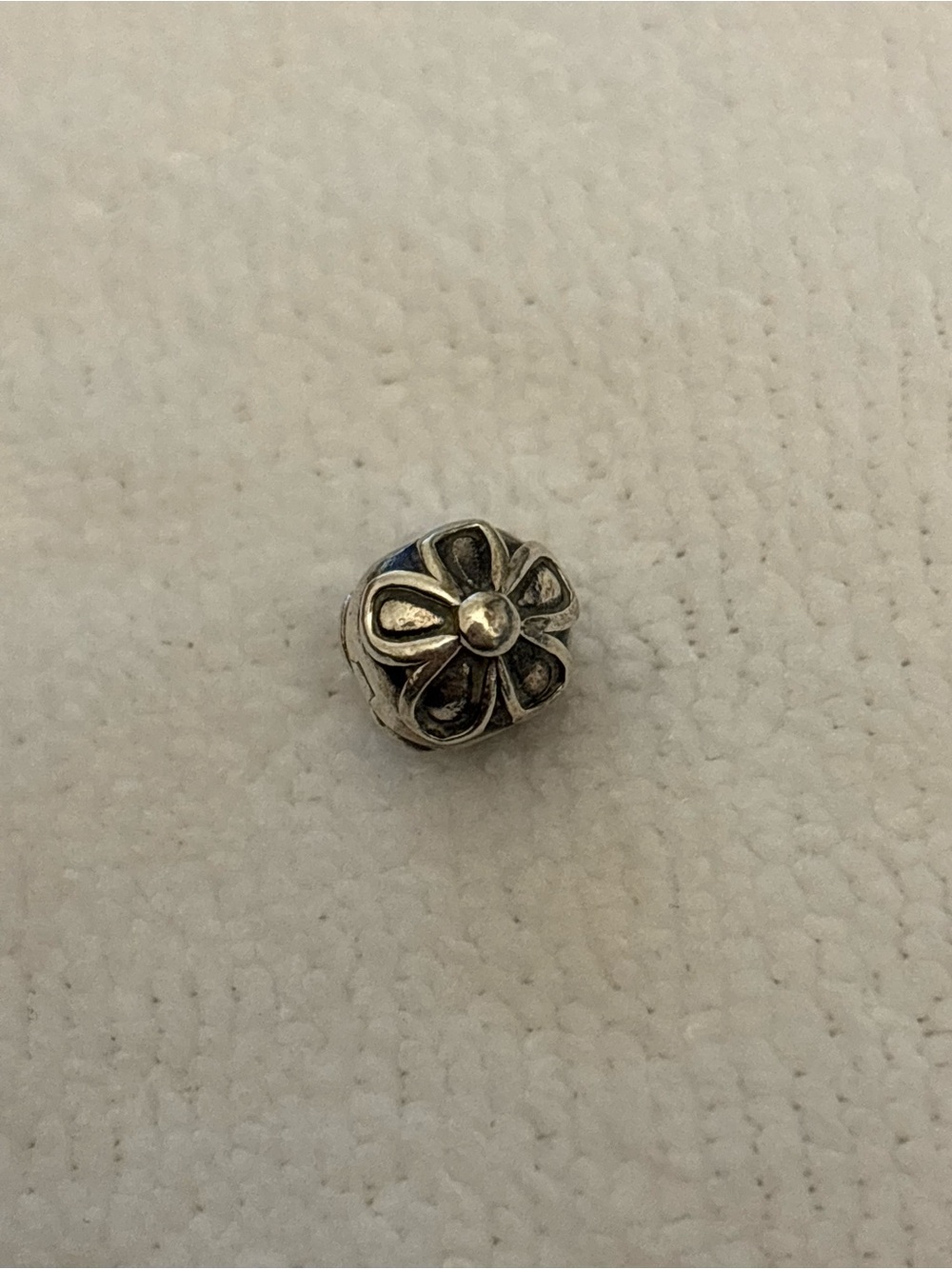 Pandora clipper charm flower